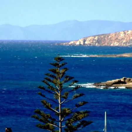 Lägenhetshotell Elena &