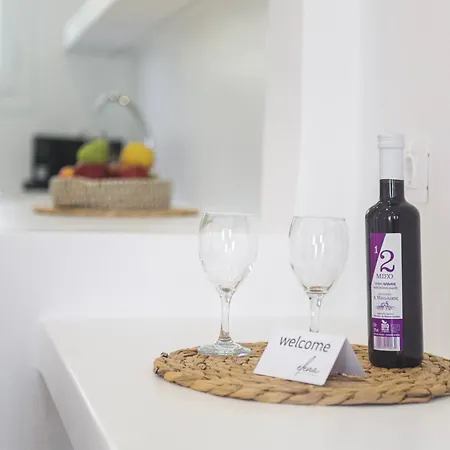 Elena & Lägenhetshotell 3*