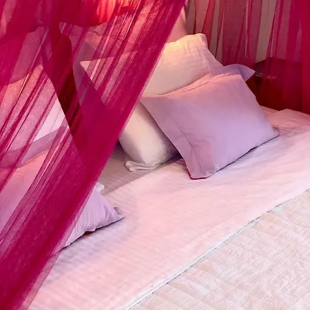 Elena & Lägenhetshotell