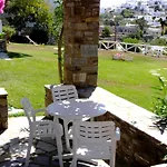 Aparthotel Elena & 3*