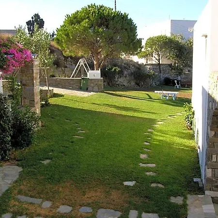 Elena & 3* Piso Livadi