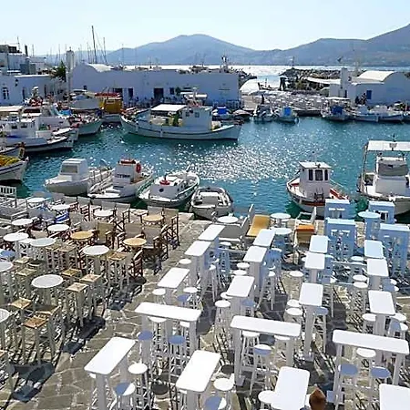 Elena & Ξενοδοχείο με διαμερίσματα 3*