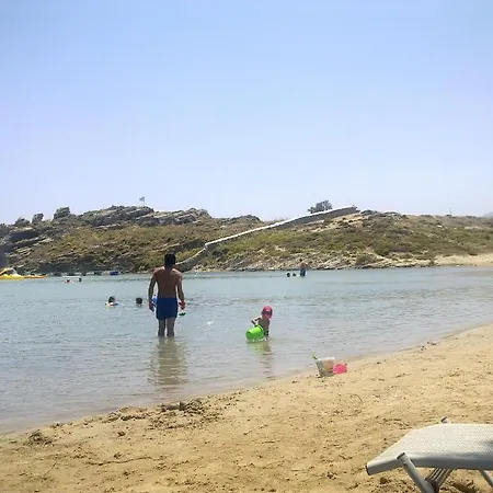 Elena & 3* بوسي لِفاذي