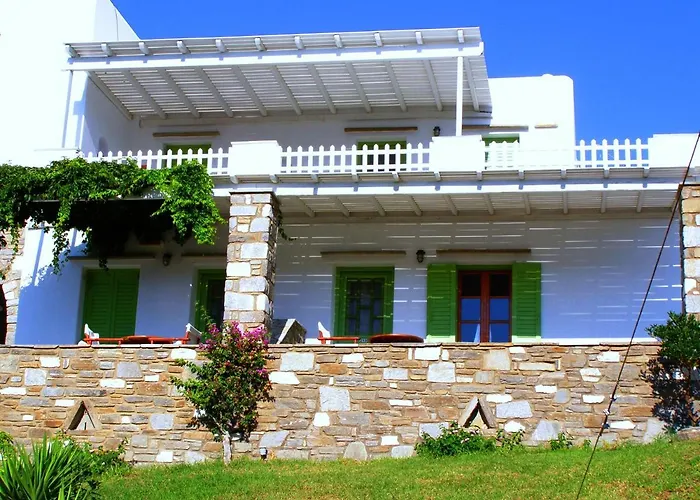 Aparthotel Elena & 3*