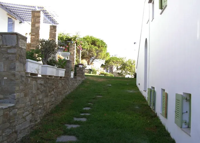 Elena & Aparthotel Piso Livadi