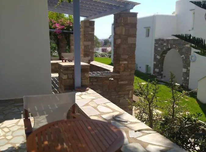 Aparthotel Elena & Piso Livadi